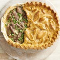 Lamb shank, pea & mint pie image