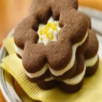 Gingersnap Sandwich Cookies with Lemon Buttercream Frosting image