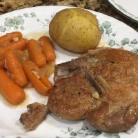 Pressure Cooker Bone-In Pork Chops, Baked Potatoes, and Carrots_image