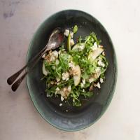 Pear-Walnut Salad With Artisan Bleu Cheese_image