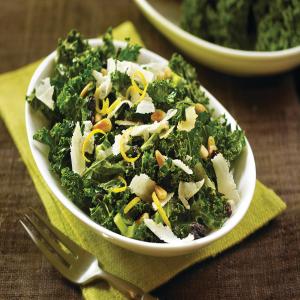 Fresh and Crispy Kale Salad_image