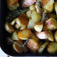 Healthier Oven Roasted Potatoes_image
