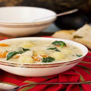 Crockpot Chicken Gnocchi Soup (Olive Garden) Recipe - (4.3/5)_image