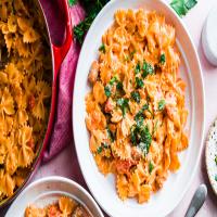 Pasta with Sausage, Tomatoes, and Cream_image