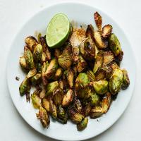 Air-Fryer Brussels Sprouts With Garlic, Balsamic and Soy_image