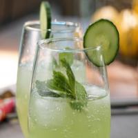 Cucumber Vodka Spritz_image