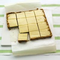 Lime Squares with Pistachio Graham-Cracker Crust_image