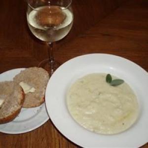 Cream of Cauliflower and Stilton Soup_image