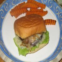 Grilled Portabella Burger With Basil Mayonnaise_image
