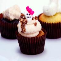 Sweet Potato Cupcakes, Brown Sugar Cream Cheese Frosting, Candied Pecans_image