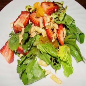 Easy Strawberry-Mandarin Asian Salad_image