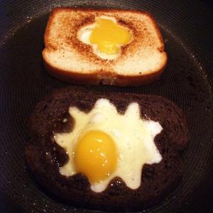 Eggs Lookin' at You!_image