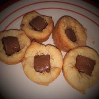 Peanut butter, Rolo cookie cups_image