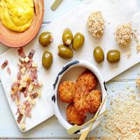 Deep-fried stuffed olives_image
