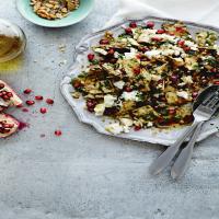 Fragrant Mixed Herb and Flatbread Salad (Domaaj)_image