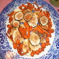 Oven-roasted Herbed Vegetable Rounds image