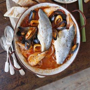 Sea bass & seafood Italian one-pot_image