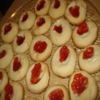 Thimble Cookies with Guava Jam_image