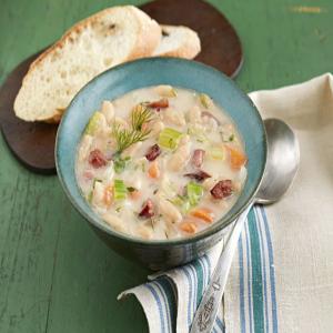 Chunky Veggie & Cannellini Bean Soup_image