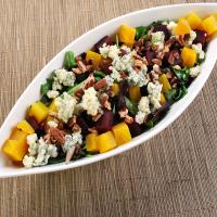 ROASTED BEET AND BLUE CHEESE SALAD_image