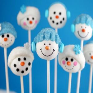 Bakerella's Snowman Cake Pops_image