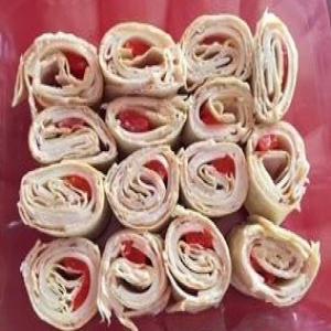 Turkey Swiss Roll-Ups w/Fire Roasted Red Peppers_image