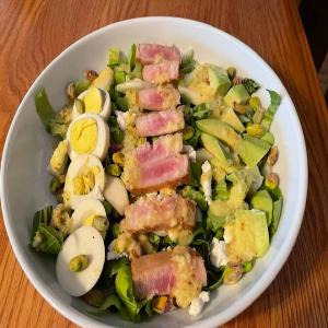 Tuna Steak Salad with Pear Dressing_image