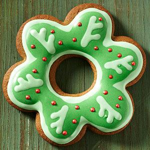 Scalloped Wreath Gingerbread Cookies Recipe - (4.4/5) image
