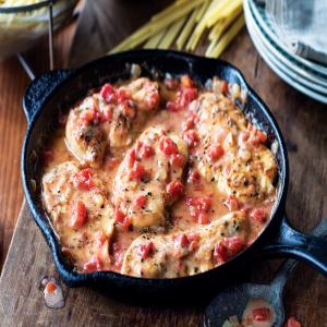 Herbed Chicken & Tomatoes image