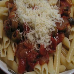 Easy Olive and Mushroom Pasta Saute image
