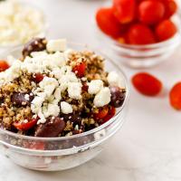 Quinoa Greek Salad with Feta and Tomatoes Recipe_image
