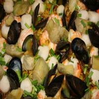 Paella-Style Shellfish Pasta image