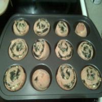 Spinach-Cheese Bread Rolls image