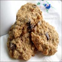 Diabetic Oatmeal Cookies With Chocolate Chunks and Candied Ginge image