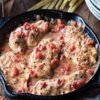 HERBED CHICKEN AND TOMATOES image