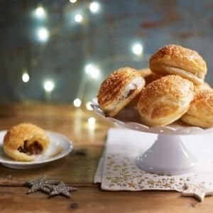 Puff pastry mince pies_image