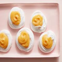 Pavlova Eggs with Lemon Curd_image