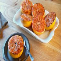 Broiled Grapefruit Halves Topped with Brown Sugar_image
