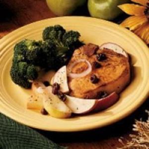 Apple-Topped Chops_image