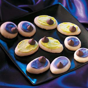 Eye Spy Cookies image