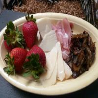 Antipasto of Prosciutto, Cheese, Strawberries and Balsamic Onion_image