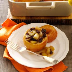 Thanksgiving Baked Apples image
