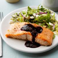 Cedar Plank Salmon with Blackberry Sauce_image