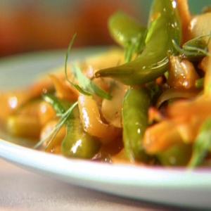 Snap Pea Salad with Tarragon and Fennel_image