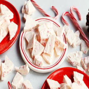 Peppermint Candy Cane Bark_image