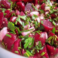 Beet Salad With Chives (Salatat Shamandar) image