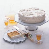 Royal Icing for Snow-Capped Fruitcake_image