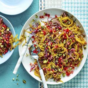 Roasted squash & red onion with pistachios_image