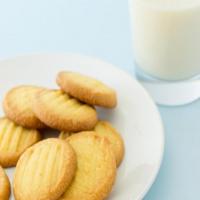 Melt-In-Your-Mouth Butter Cookies Recipe - (4.6/5)_image