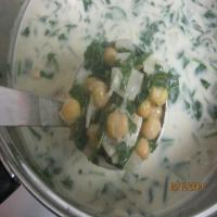 Garlic, Chickpea and Spinach Soup image